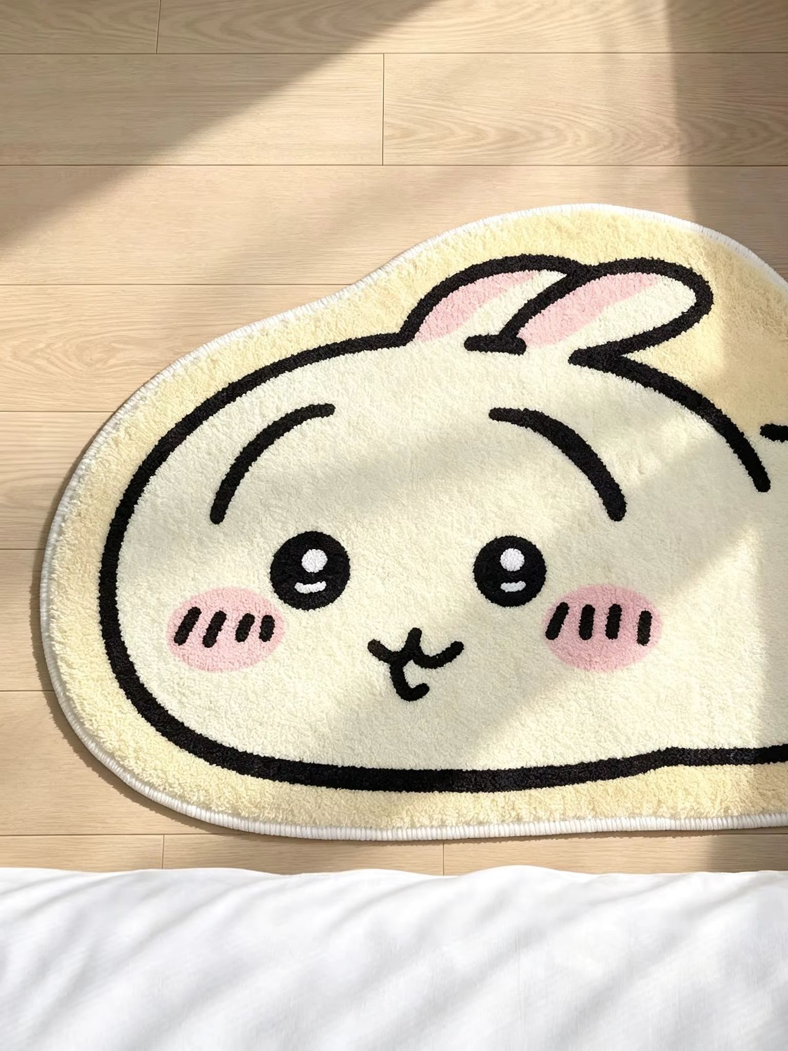 치이카와 만화 러그 애니메이션 하치와레 우사기 플러시  - Home Bathroom Mats 리뷰 및 가격